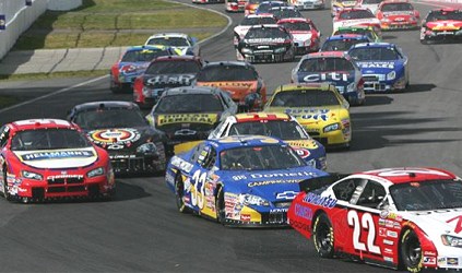 Busch, Montreal: Succede di tutto, Harvick vince, Papis splendido terzo